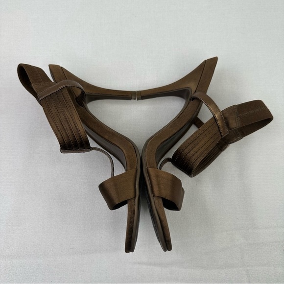 Kenneth Cole Reaction Know Way Bronze Satin Sandal 6.5 - Picture 4 of 11